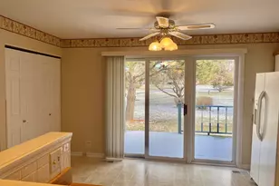 872 Victoria Dr, Woodstock, IL 60098 - Photo 10