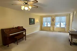 872 Victoria Dr, Woodstock, IL 60098 - Photo 4