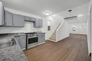 8008 S Muskegon Ave, Chicago, IL 60617 - Photo 4