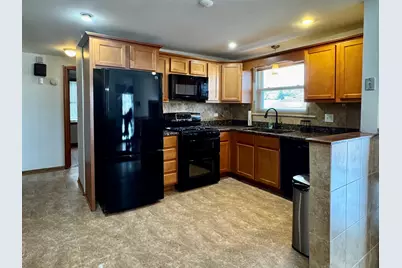 8936 S Oglesby Avenue, Chicago, IL 60617 - Photo 4