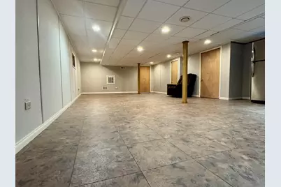 8936 S Oglesby Avenue, Chicago, IL 60617 - Photo 10