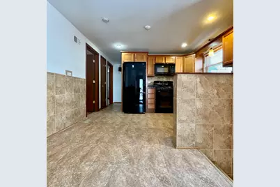 8936 S Oglesby Avenue, Chicago, IL 60617 - Photo 6