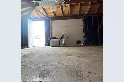 8936 S Oglesby Avenue, Chicago, IL 60617 - Photo 16