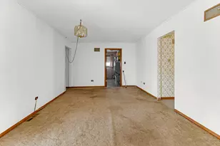 1161 E 171st Ct, South Holland, IL 60473 - Photo 10