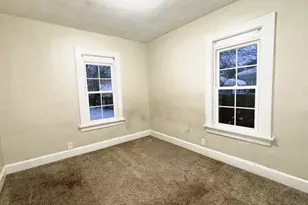 640 S Spencer St, Aurora, IL 60505 - Photo 8