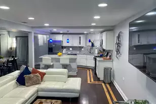 4148 S King Dr, Chicago, IL 60653 - Photo 2