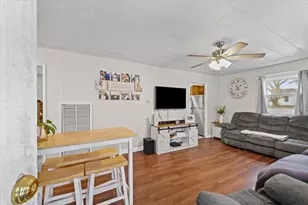 310 E Main St, Buckley, IL 60918 - Photo 4