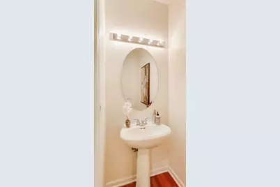 1327 S Indiana Parkway, Chicago, IL 60605 - Photo 10