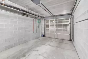 1327 S Indiana Pkwy, Chicago, IL 60605 - Photo 24