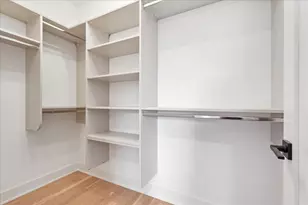 2435 N Clybourn Ave, Chicago, IL 60614 - Photo 12