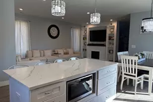 10030 Moody Ave, Oak Lawn, IL 60453 - Photo 6