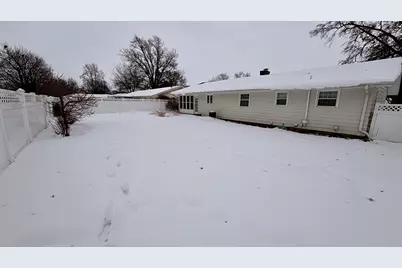 516 Christopher Street, Morrison, IL 61270 - Photo 24