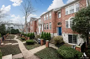 730 Prescott Ct, Naperville, IL 60563 - Photo 2