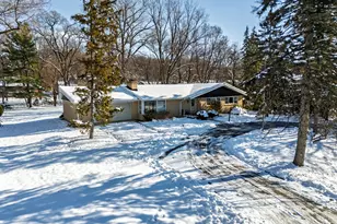 6325 Keokuk Rd, Indian Head Park, IL 60525 - Photo 2