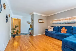 6325 Keokuk Rd, Indian Head Park, IL 60525 - Photo 6