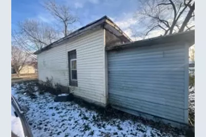 419 S Pearl Street, Salem, IL 62881 - Photo 8