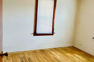 521 E 161st Pl, South Holland, IL 60473 - Photo 4