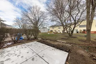 1604 Pebble Beach Cir, Elgin, IL 60123 - Photo 32