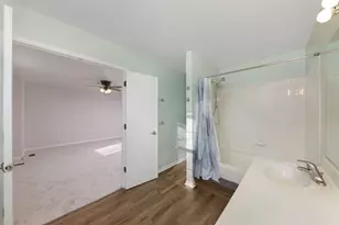 1604 Pebble Beach Cir, Elgin, IL 60123 - Photo 22