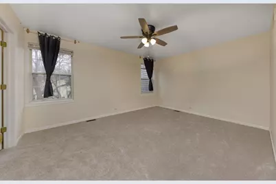 1604 Pebble Beach Circle, Elgin, IL 60123 - Photo 24