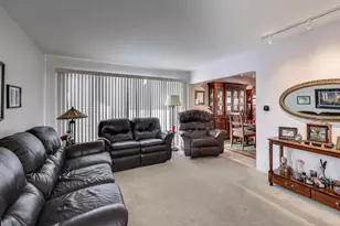 51 James Ct, Glenview, IL 60025 - Photo 8