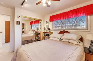 51 James Ct, Glenview, IL 60025 - Photo 18