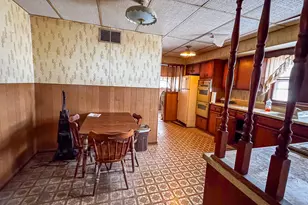 307 N Vine St, Armington, IL 61721 - Photo 6