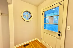 28W471 Batavia Rd, Warrenville, IL 60555 - Photo 2