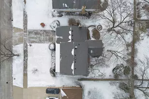 1970 Sheffield Ln, Wheaton, IL 60189 - Photo 44