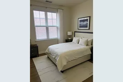 653 W Division Street #B, Chicago, IL 60610 - Photo 10