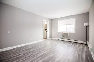 1111 Bloomingdale Rd, Glendale Heights, IL 60139 - Photo 12