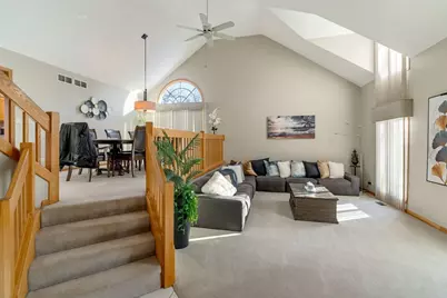201 Amber Court, West Chicago, IL 60185 - Photo 2