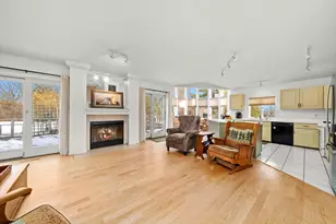 6522 Sycamore Ct, McHenry, IL 60050 - Photo 10