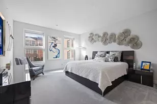 353 E Liberty Dr, Wheaton, IL 60187 - Photo 18