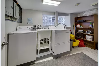 5306 W Roscoe Street #2, Chicago, IL 60641 - Photo 10