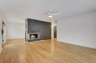 1343 Oxford Rd, Deerfield, IL 60015 - Photo 2