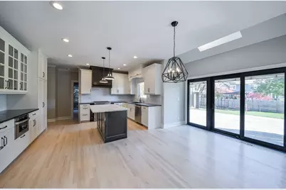 24 Winners Cup Circle, Wheaton, IL 60189 - Photo 6