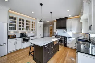 24 Winners Cup Cir, Wheaton, IL 60189 - Photo 8