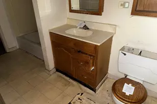 2847 194th St, Lansing, IL 60438 - Photo 8