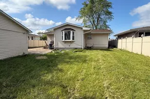 2847 194th St, Lansing, IL 60438 - Photo 2