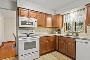 4616 Lanewood Dr, Rockford, IL 61108 - Photo 10