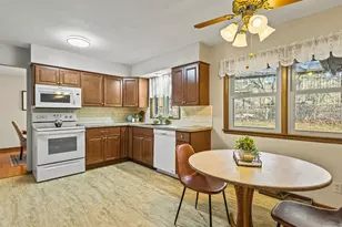 4616 Lanewood Dr, Rockford, IL 61108 - Photo 12