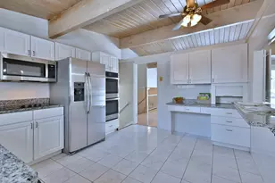 521 Michael Manor, Glenview, IL 60025 - Photo 14