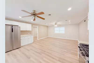 106 E State Road #2B, Island Lake, IL 60042 - Photo 4