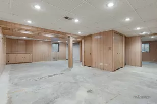 825 Downing St, Northbrook, IL 60062 - Photo 24