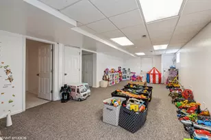 7517 Main St, Darien, IL 60561 - Photo 30