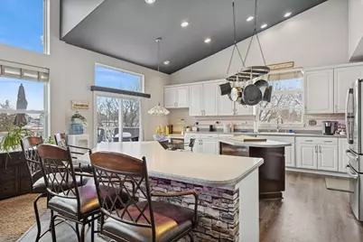 1950 Broadsmore Drive, Algonquin, IL 60102 - Photo 4