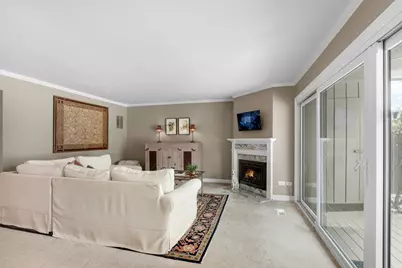 563 Woodview Road #D, Lake Barrington, IL 60010 - Photo 2