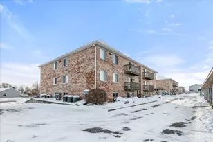 575 N Strack St, Cortland, IL 60112 - Photo 10