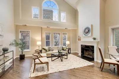 1312 W Fletcher Street #3W, Chicago, IL 60657 - Photo 2